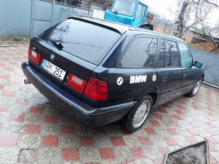 BMW 5 Series foto 2