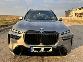 BMW X7 foto 3