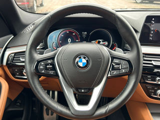 BMW 5 Series foto 11