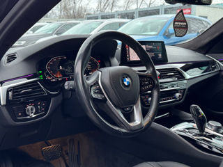 BMW 5 Series foto 10