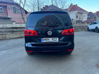 Volkswagen Touran foto 5