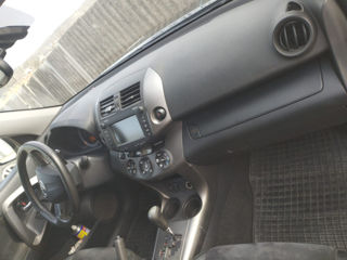 Toyota Rav 4 foto 4