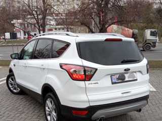 Ford Kuga foto 4