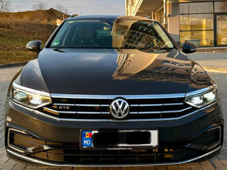 Volkswagen Passat foto 2