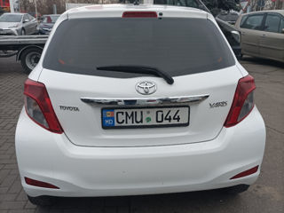 Toyota Yaris foto 2