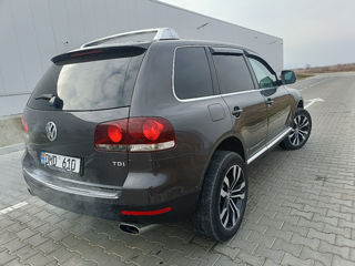 Volkswagen Touareg foto 5