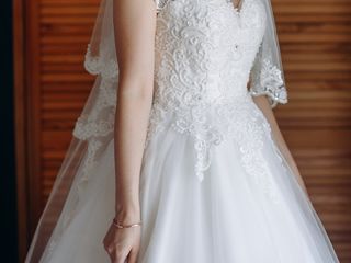 Свадебное платье,до пола,со шлейфом foto 1