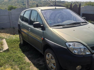 Renault Scenic foto 2