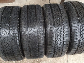 225/65/ R17- Pirelli.m&s.