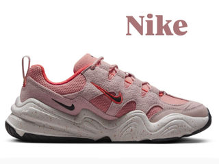 Nike Tech Hera