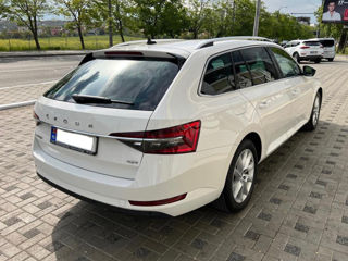 Skoda Superb foto 2