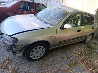 Nissan Almera foto 5