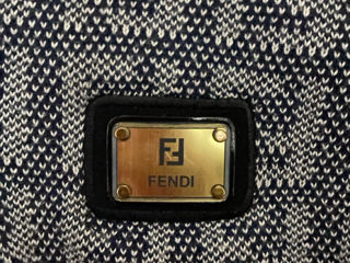 Продам лонгслив Fendi foto 3