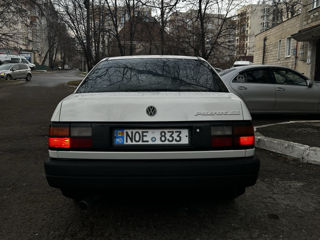 Volkswagen Passat foto 2