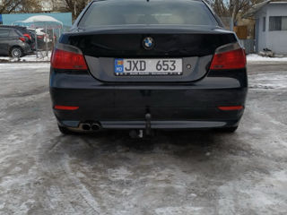 BMW 5 Series foto 4