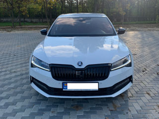 Skoda Superb foto 3