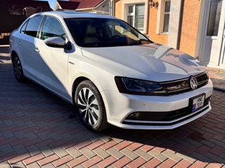 Volkswagen Jetta foto 2