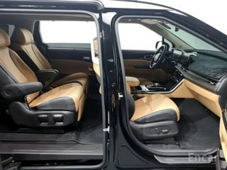 KIA Carnival фото 10