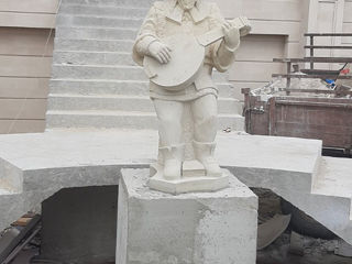 Sculpturi din piatră de Cosăuţi. фото 3