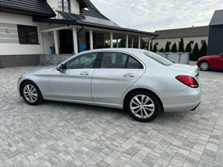 Mercedes C-Class foto 14