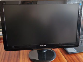 Vind Monitor Philips 23" (58.4 cm) E-line is stare ideala foto 1