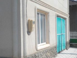 Продается 2-х этажный дом  Победа 4 , г. Чадыр - Лунга. foto 4