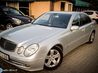 Mercedes E Class foto 1