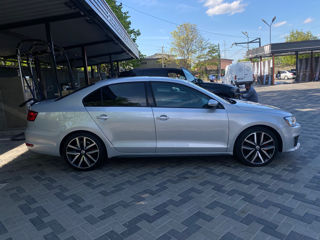 Volkswagen Jetta foto 2