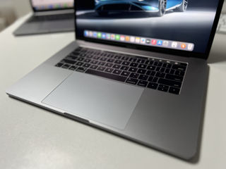 MacBook Pro 15, 2017/ i7 7gen/ 16gb Ram/ 256gb SSD/ Radeon Pro 555 2Gb (Credit 0%) foto 3