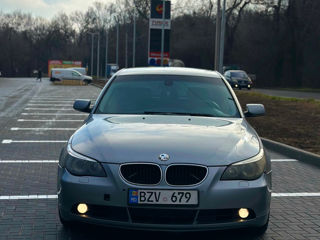 BMW 5 Series foto 4