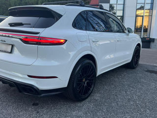 Porsche Cayenne foto 4