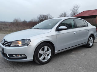 Volkswagen Passat foto 1