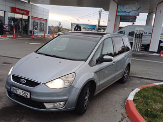 Ford Galaxy foto 3