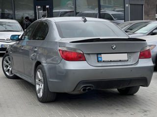 BMW 5 Series foto 5