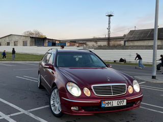 Mercedes E-Class