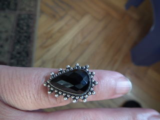 мельхиоровое кольцо с крупным черным камнем-недорого foto 3