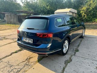 Volkswagen Passat foto 6