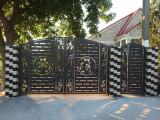 Porți și garduri metalice traforate direct de la producator foto 5