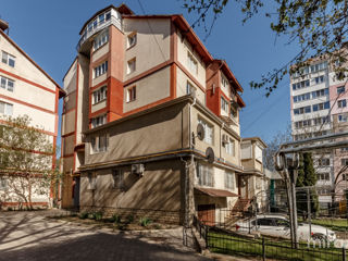 Apartament cu 3 camere, 138 m², Botanica, Chișinău foto 17