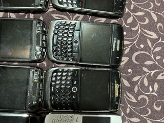 9 telefoane BlackBerry la piese sau restabilire - 200Lei foto 2