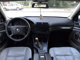 BMW 5 Series foto 7