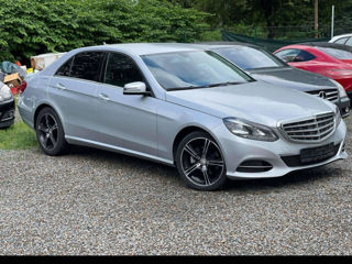 Mercedes E-Class foto 1