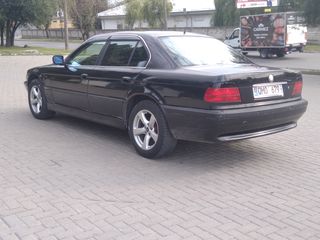 BMW 7 Series foto 8