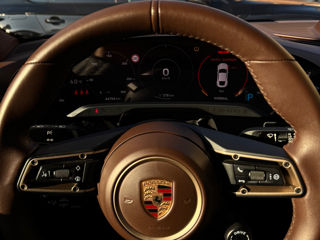 Porsche Taycan foto 16