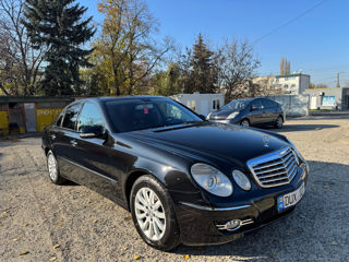 Mercedes E-Class foto 2