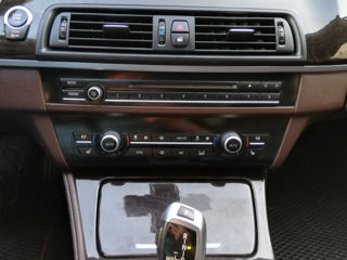 BMW 5 Series foto 5