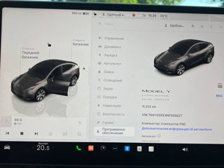 Tesla Model Y foto 10