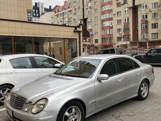 Mercedes E-Class foto 3