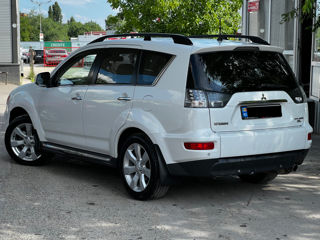 Mitsubishi Outlander foto 5