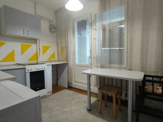 Apartament cu 3 camere, 72 m², Botanica, Chișinău foto 2